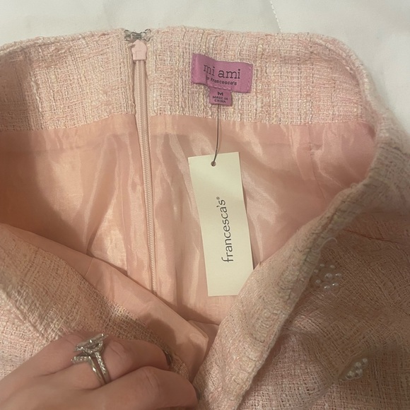 Pink and pearl skirt never worn - Picture 2 of 3